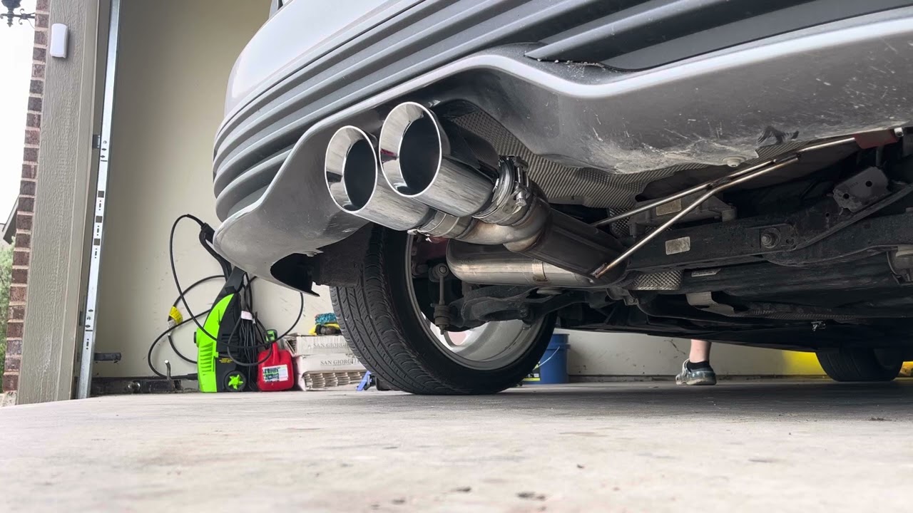 Focus ST AWE Track Exhaust - stock cat