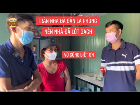Video Cả xóm vui mừng khi nhà bé Vân được lót gạch, gắn la... - youtube