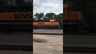 BNSF local rolling through town on the Staples sub #youtubeshorts