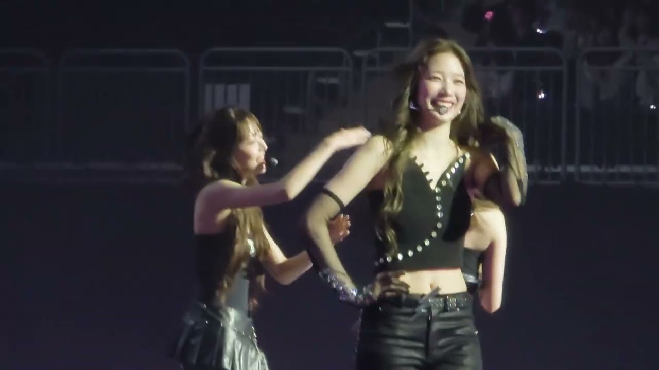 2025 LE SSERAFIM TOUR - 250420 EASY CRAZY HOT - 중간토크 2 [4K]