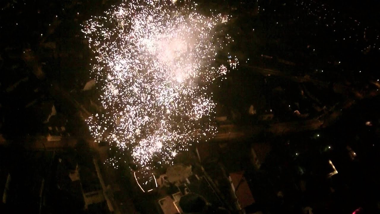 DJI Phantom 2 Vision fireworks over Budapest - YouTube