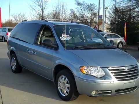 2005 chrysler town and country van for sale