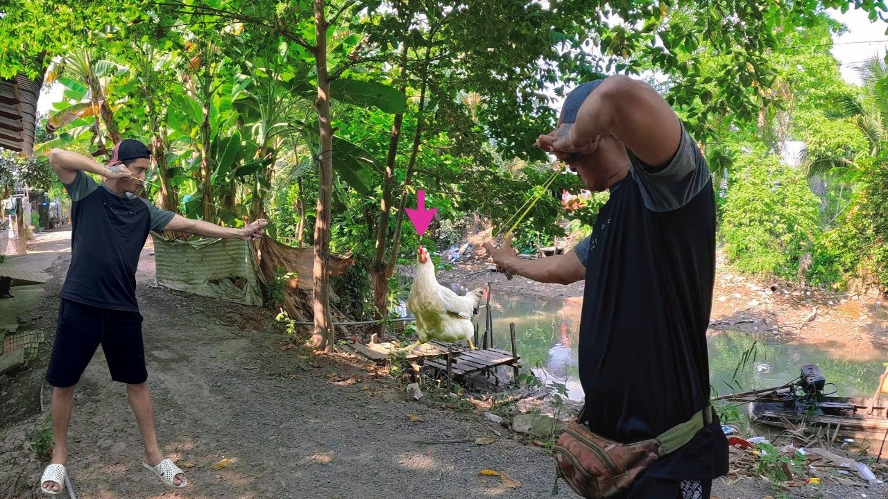 Làm cây ná bằng nhánh cây xong thử ná bem gà đãi cả nhà 1 bữa thịnh soạn | Đảm Nguyễn