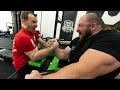 Armwrestler vs Strongman ARMWRESTLING DUELL