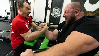 Armwrestler vs Strongman ARMWRESTLING DUELL