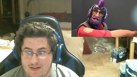 Penguinos007 Reacts to How it FEELS to Play Sniper in TF2