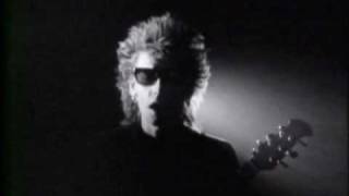 Video thumbnail of "Love and Rockets - The Light"