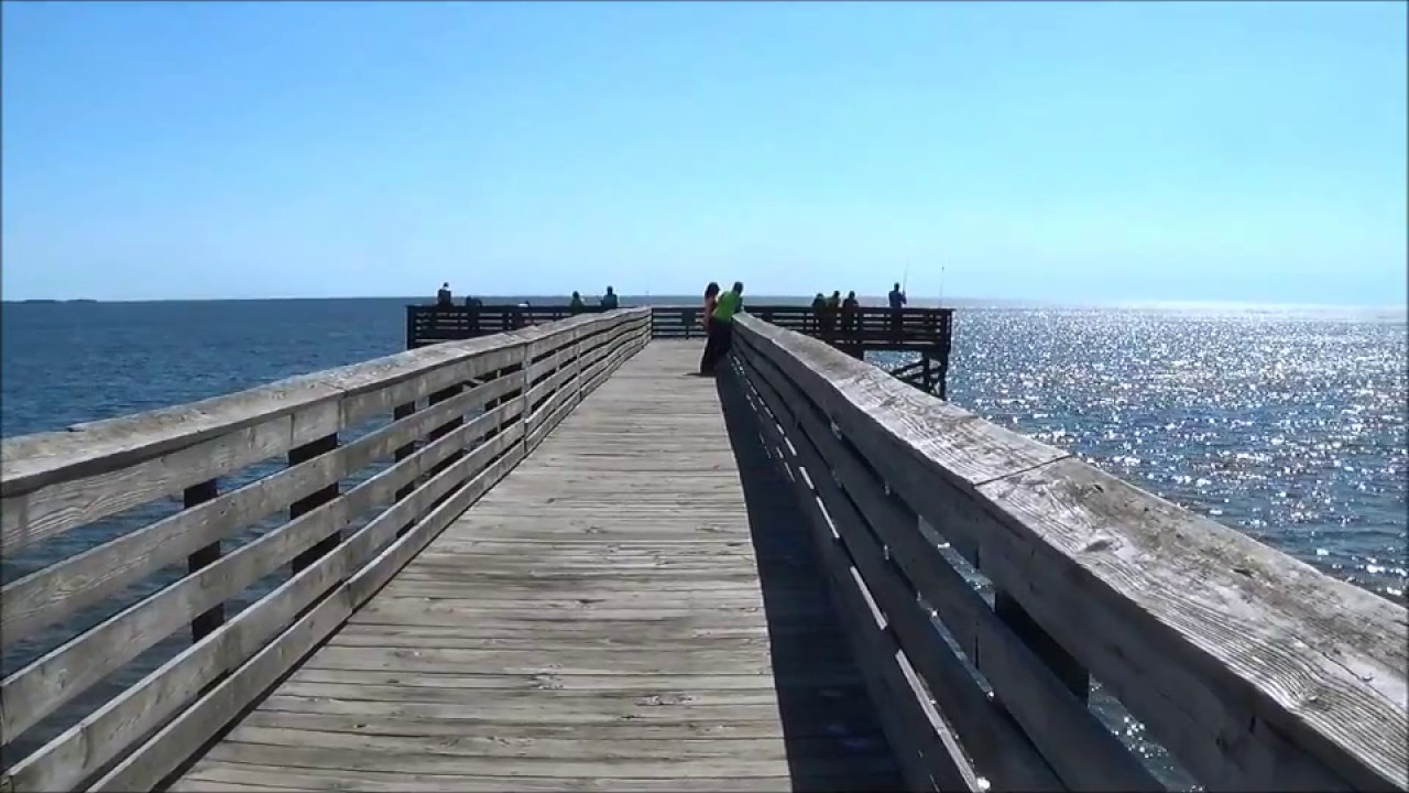 River Fishing Pier / James River BridgeFishing Pier Very hot evening