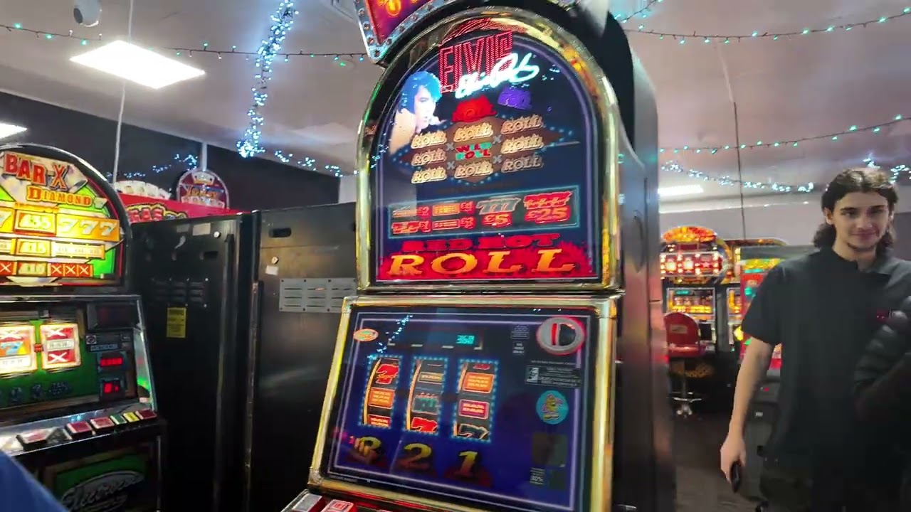 Mr and Her off for a #gamble at #retro slots #blackpool 