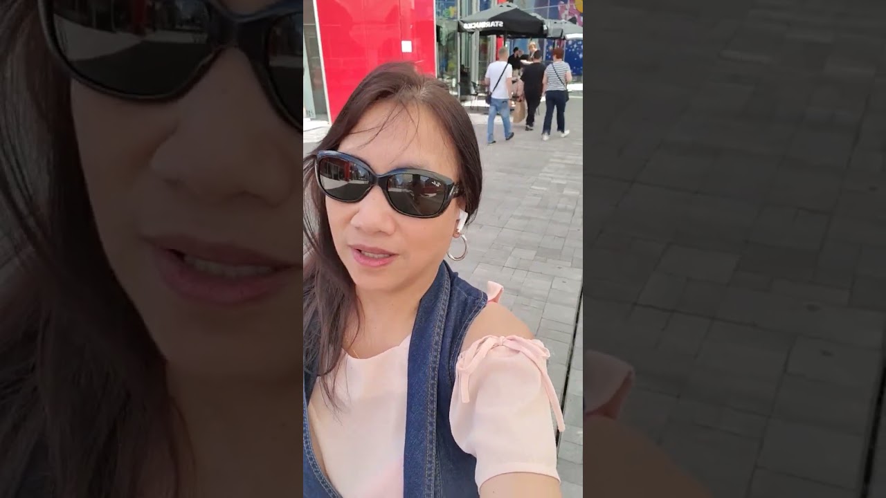 @kateghil  WINDOW SHOPPING IN SCALO OUTLET, MILANO