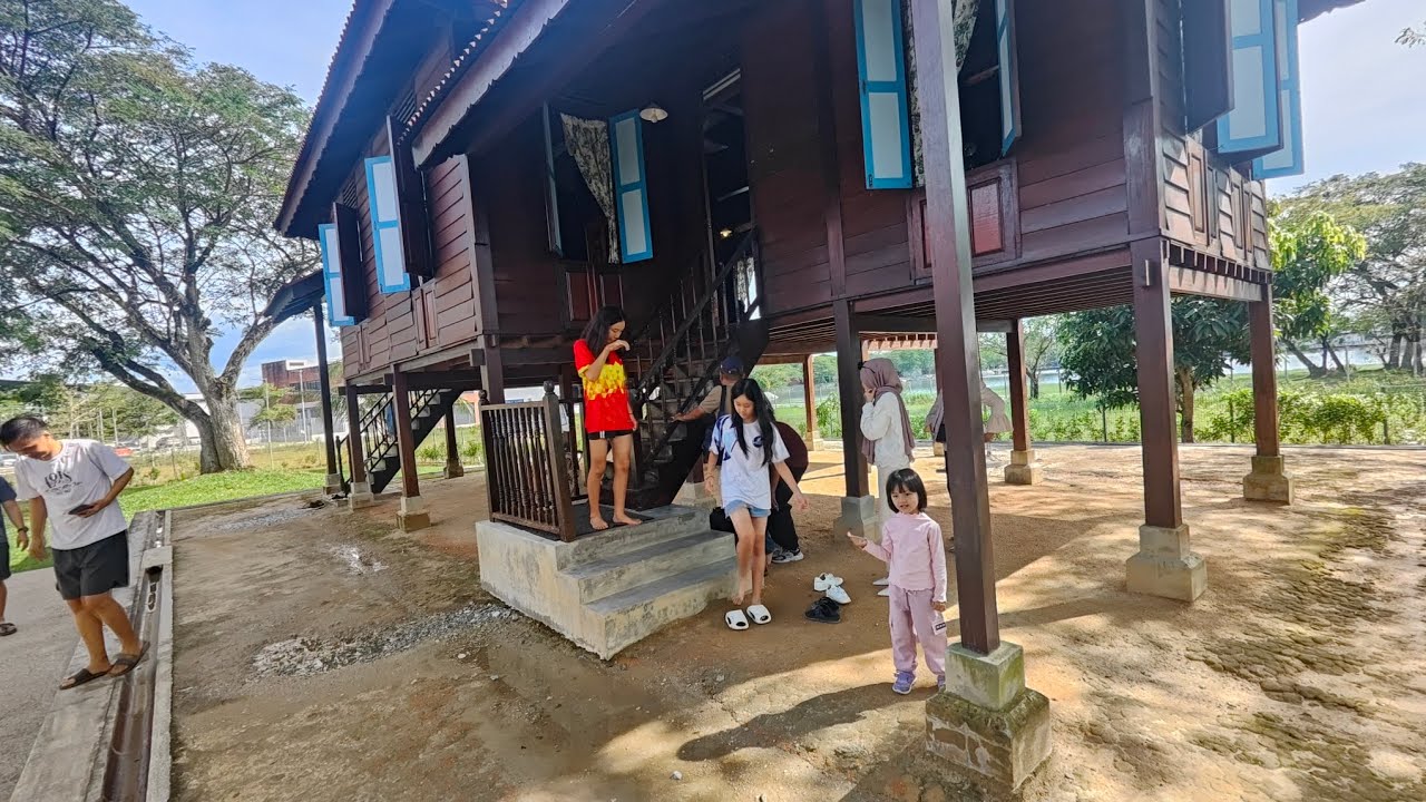 Syifa, Rayyan, Shadha - Galeri Rumah Lat, singgah ke Menara Condong jugak