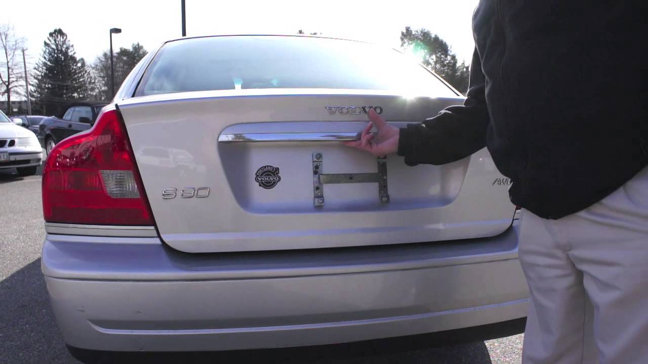 2004 Volvo S80 AWD (Stock # 3443B)