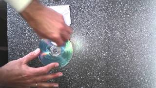 Repair and clean a broken CD/DVD/Blu-ray disc with toothpaste - Rescue a scratched CD - Life Hacks