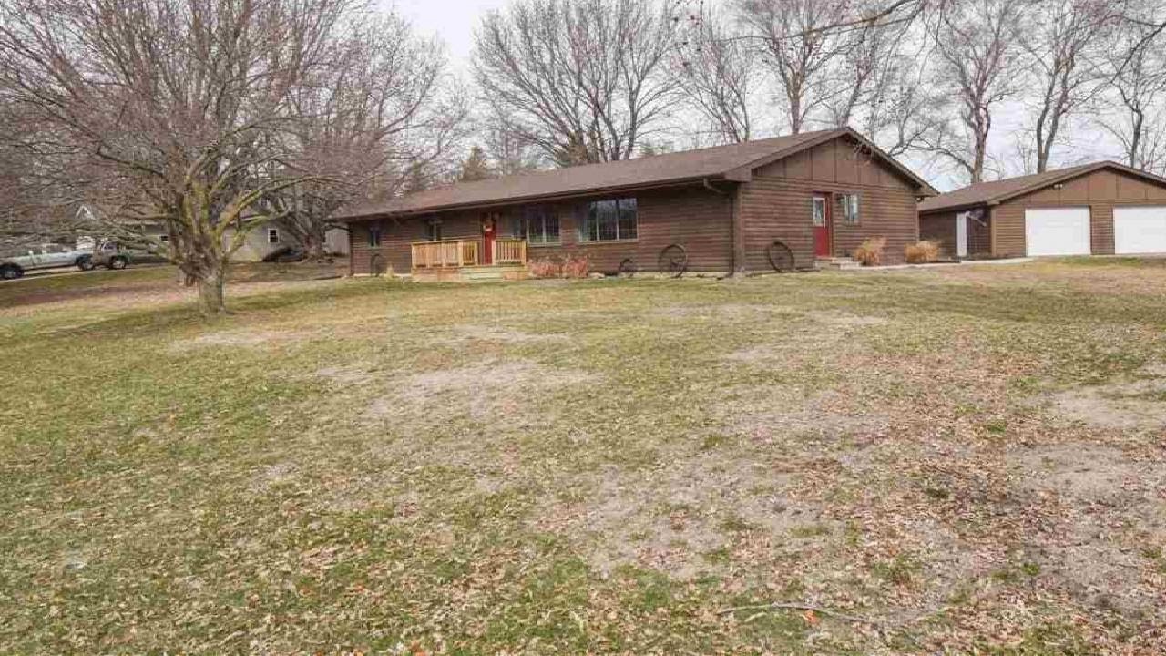 7312 Pine Lake Dr, Sioux Falls, SD Presented by Deb Husby. YouTube