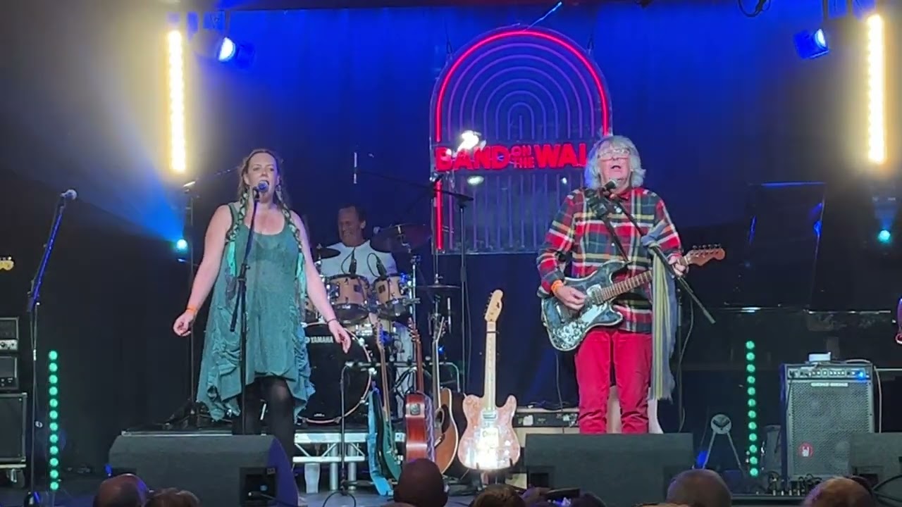 George Borowski & the Fabulous Wonderfuls - The Fall - Band on the Wall, Manchester - 15.09.23