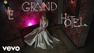 Video thumbnail of "Arielle Dombasle, Nicolas Ker - Le Grand Hôtel (Clip Officiel)"