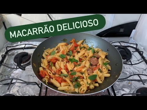 Vídeo: Macarrão Com Frango, Manjericão E Tomate