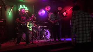 Deadcentered - Its So Easy Cover