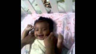 Minha Esposa Fazendo Cosquinha Na Minha Filha...