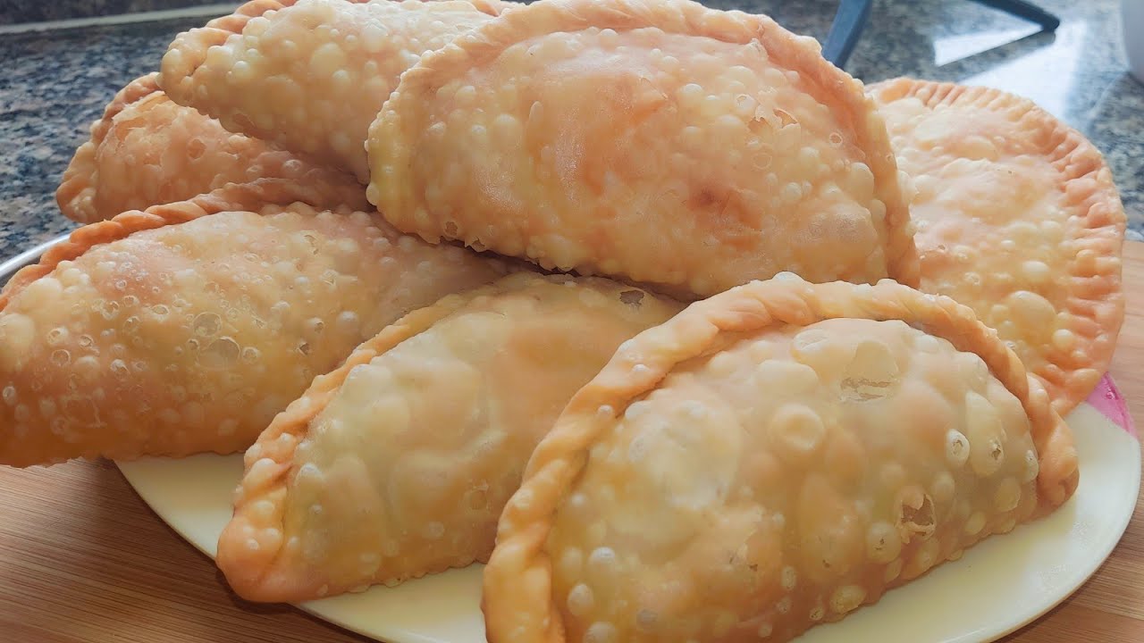 Muharram Special |میٹھے سموسے|Meethy Samosay | Sweet Samosay Recipe in Urdu Hindi | @ sarwatahsan