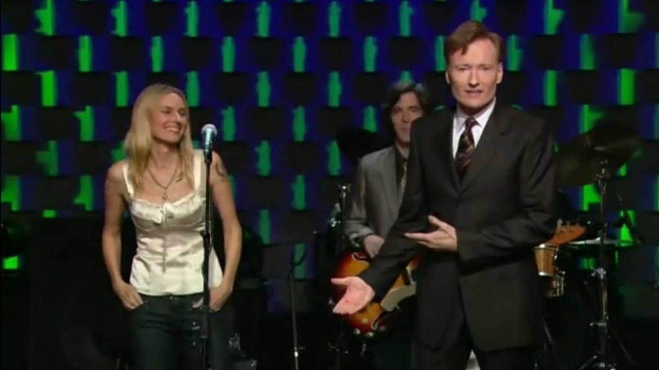 洋楽 7INCH MC EIHT&SPICE ONE /AMY MEANS Aimee Mann (Live) - 12/13/06 - YouTube