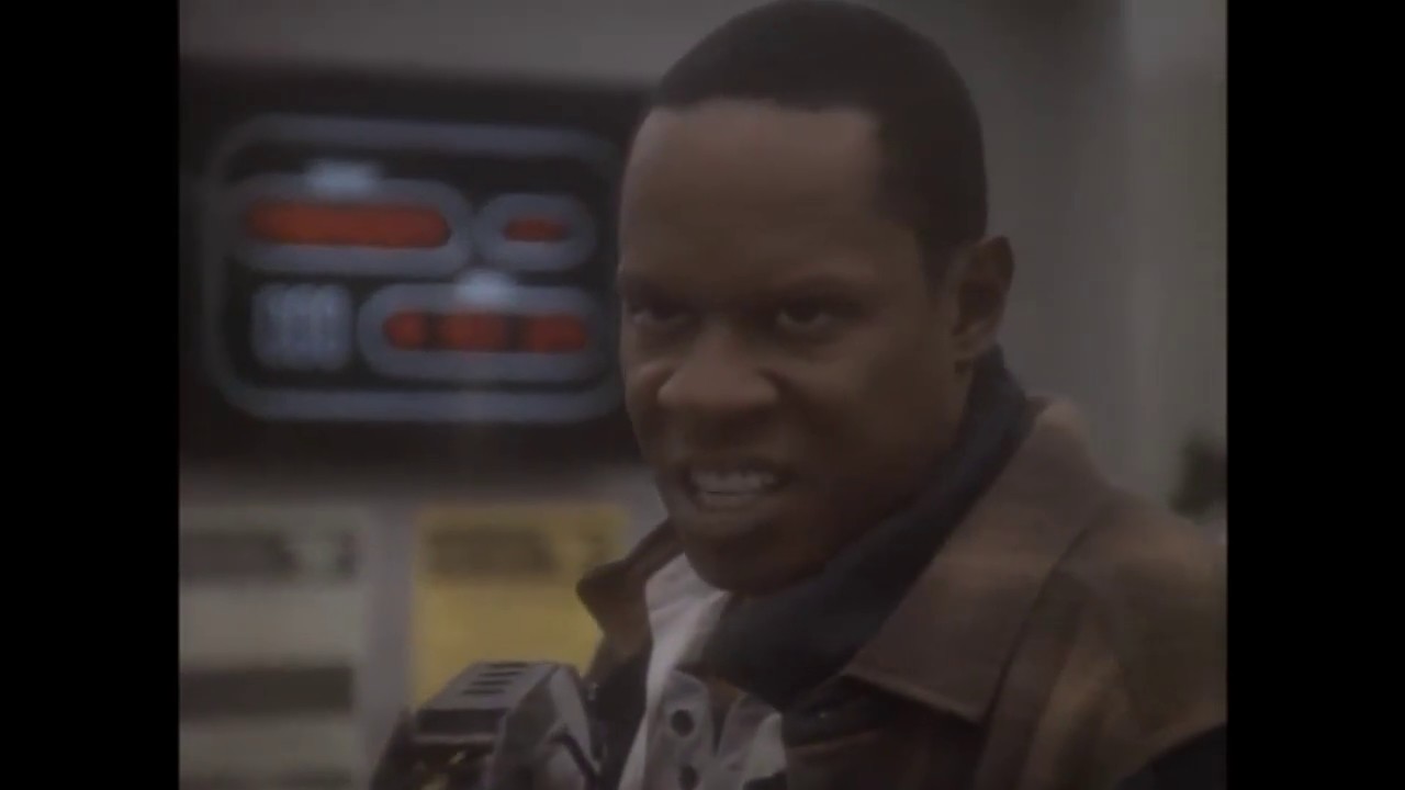 Sisko Doesn't Like Your Hat!