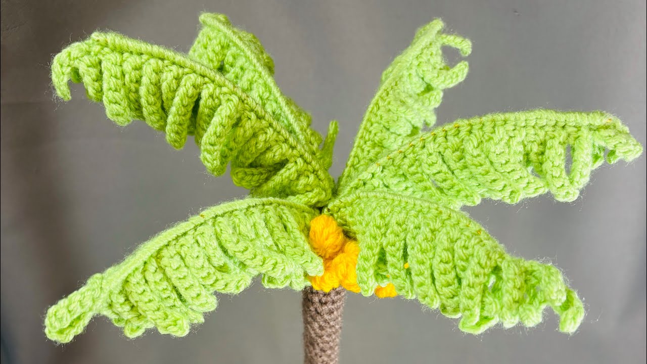 Highlights for 40cm Coconut Palm Tree