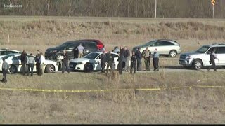 Suspect dead, officer injured after interstate shootout in Macoupin County