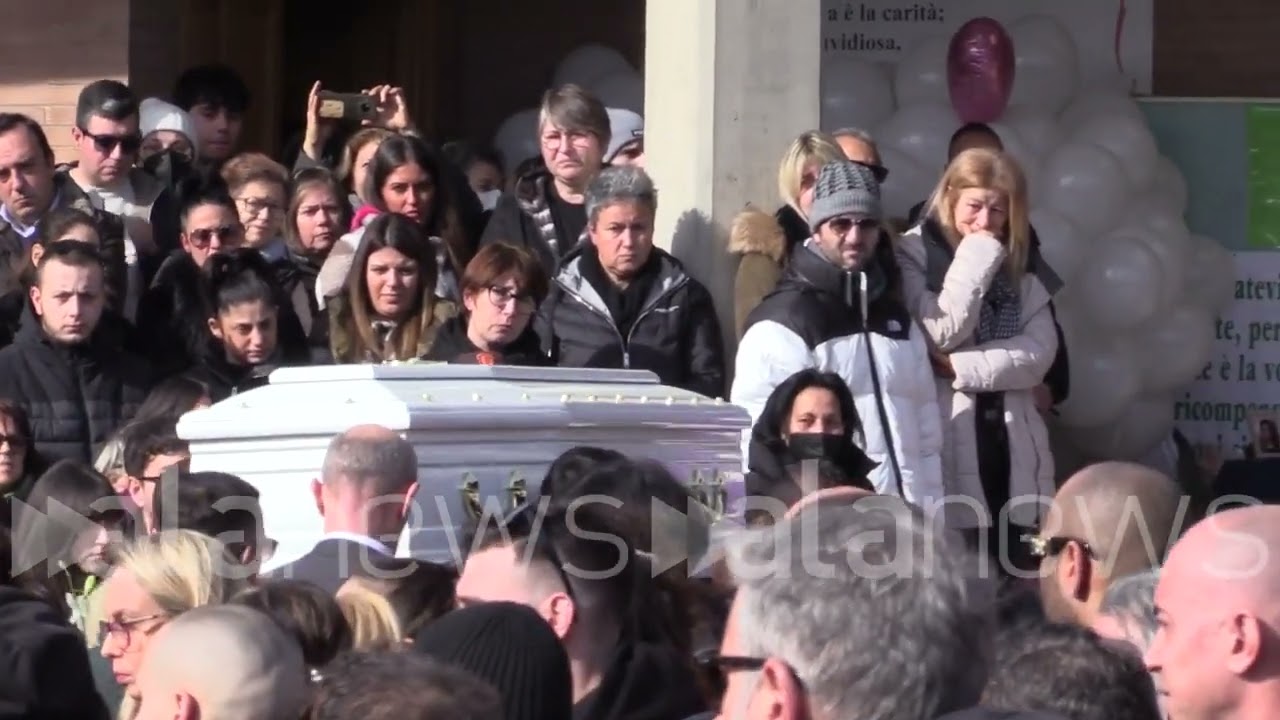 Incidente Fonte Nuova, i funerali di Flavia Troisi e Valerio Di Paolo