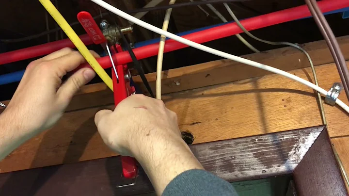 Small Review of iCRIMP Ratchet PEX Cinch Tool with Removing function 3/8 Stainless Clamps 1/2-inch