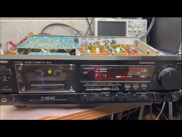 JVC TD-V711 Cassette Deck on Sound Technology 1500A Tape Analyzer