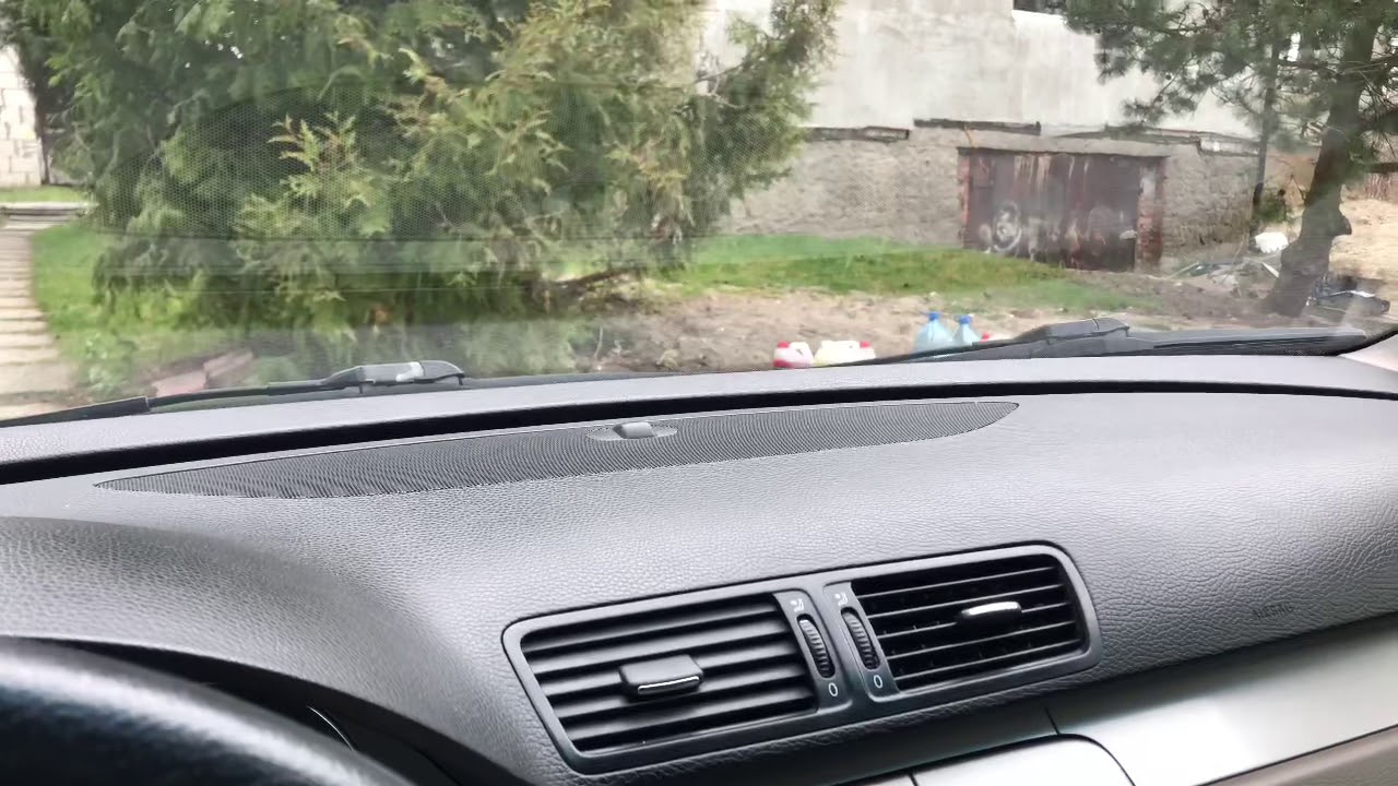 Как поменять дворники на Passat b6 - YouTube