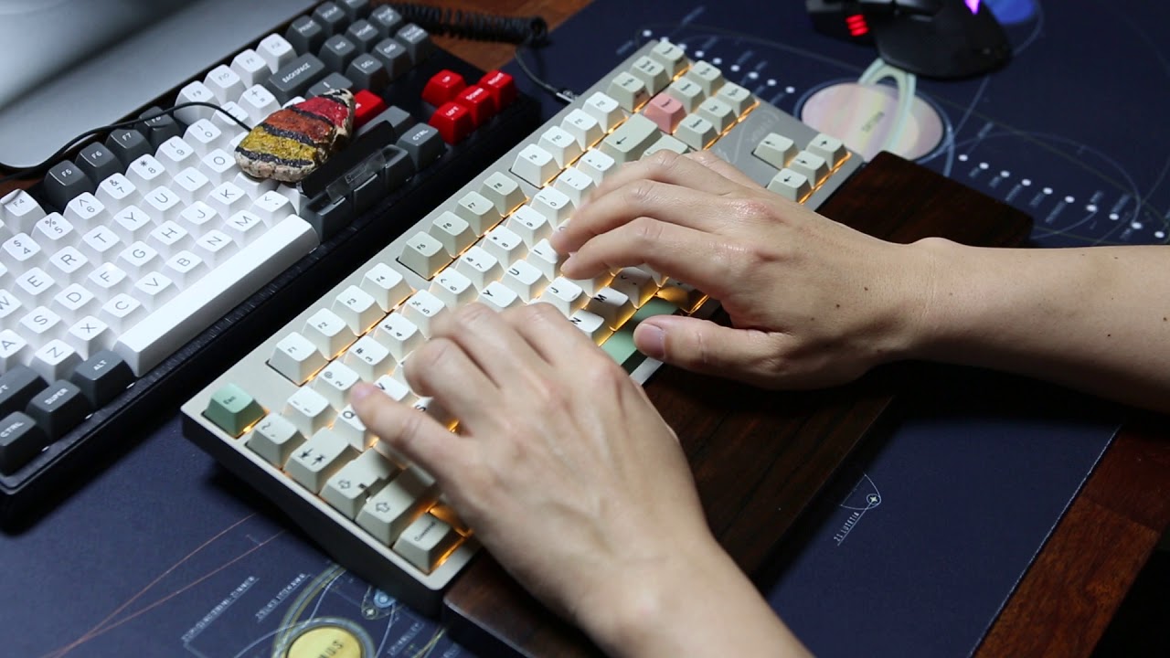 고래(Whale) / 구흑(Cherry vintage black) / Alu.plate / ePBT9009