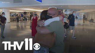 Arizona Marine veteran meets Arkansas daughter he never knew existed