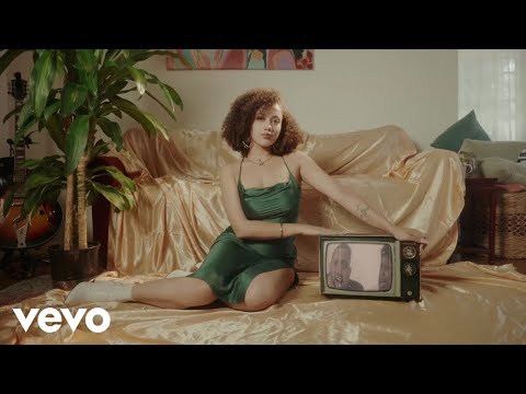LÉA THE LEOX - T.V. [Official Music Video]