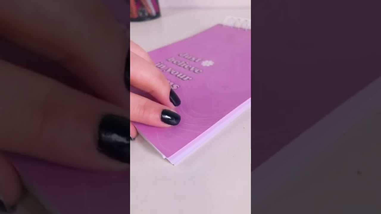 Caderno duplo - Folhas pontilhadas e pautadas