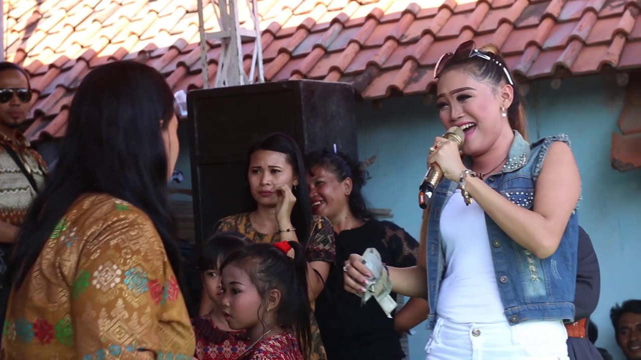 wakoplak Ribut Sama Orang Joget - Bokong Tua - Desi Paraswaty - NAELA NADA