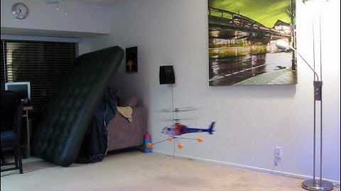 Learning how to fly a RC Helicopter, Practice Session 13 (Hovering)