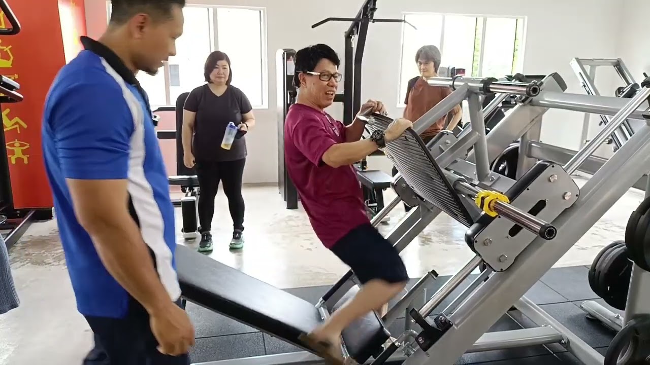 Ken 1 Gym: Leg Press & Sit Up Bench 2025