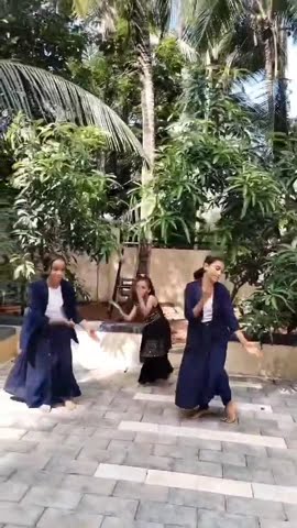 Acho Acho Achacho Dance - YouTube
