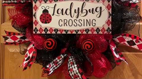 Ladybug wreath tutorial