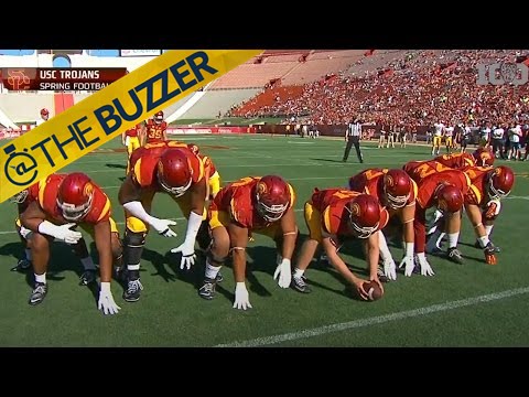 Blind USC Football Player Executes Perfect Snap In Game Debut