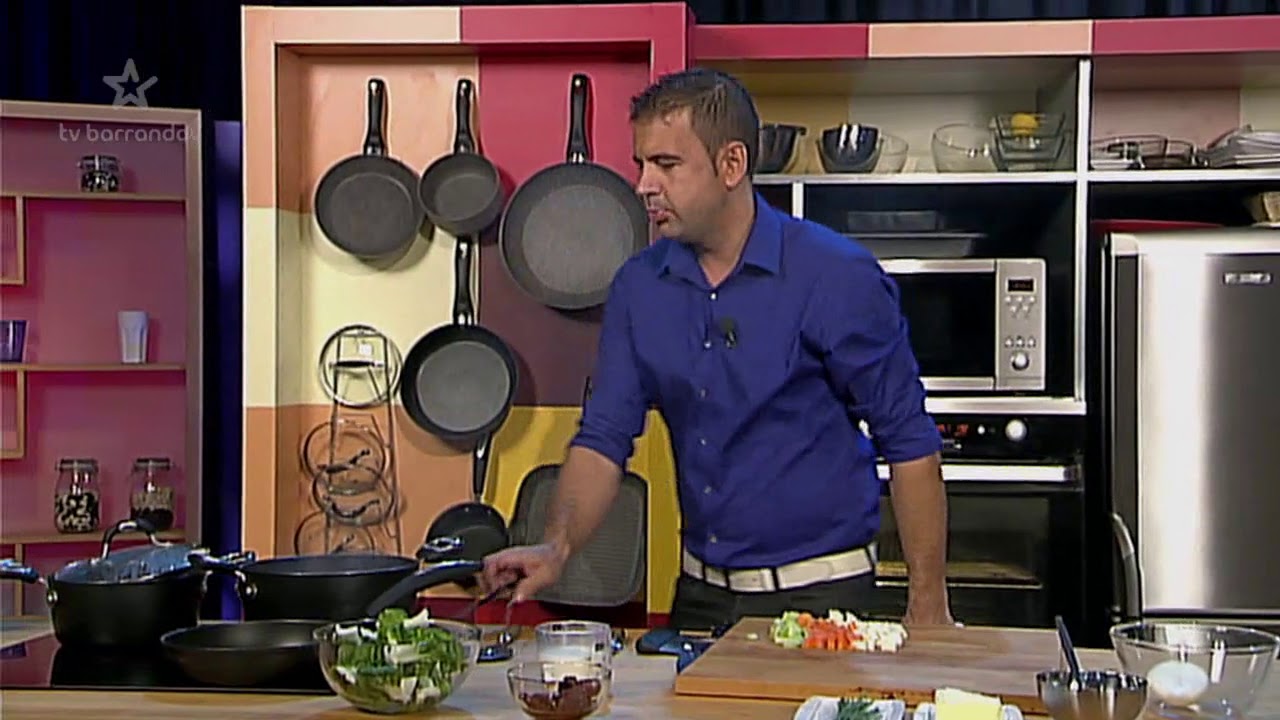 Kašpárku vař - Jehněčí kolínko s bylinkovou kaší s tomaty