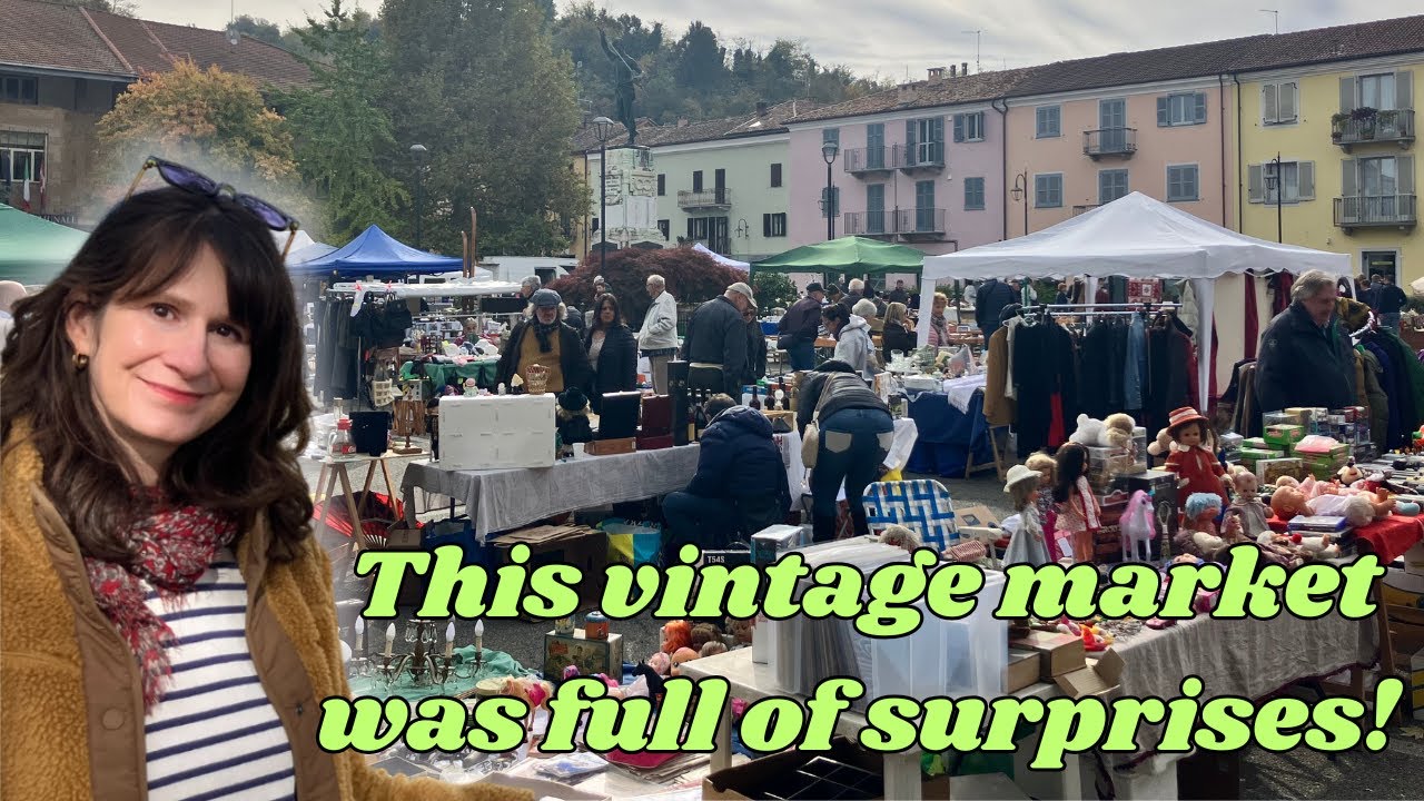 Let's visit a FLEA MARKET in the heart of Italian wine country!