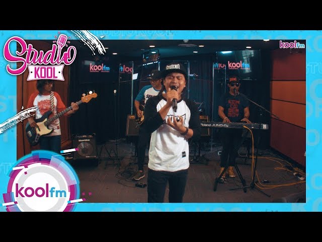 Studio Kool :  Hyper Act - Kasih(LIVE) class=