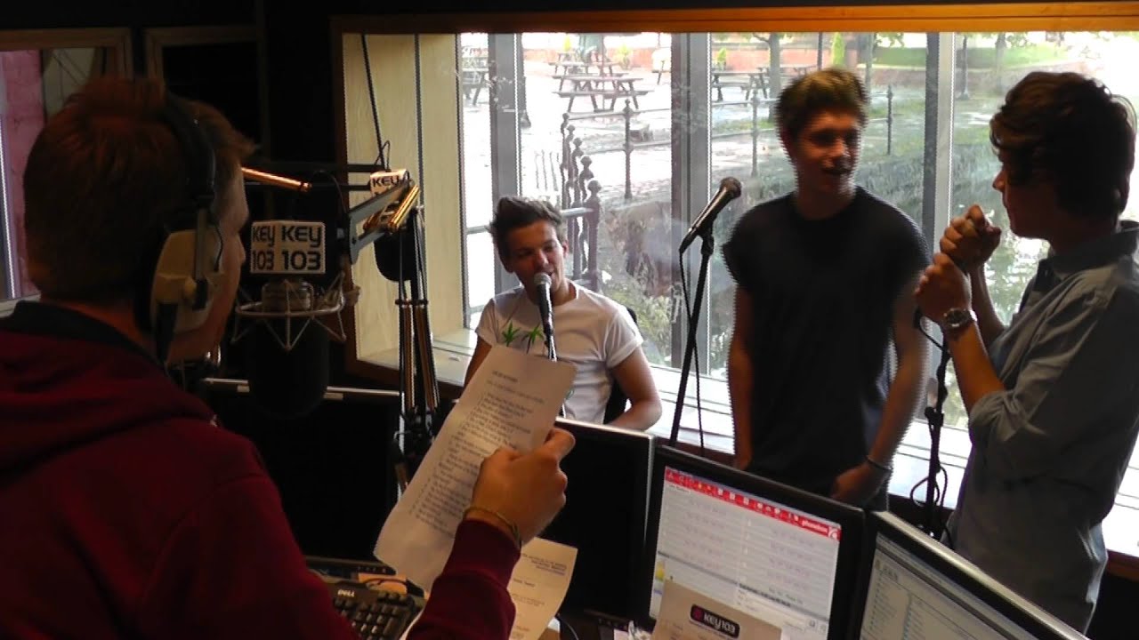 One Direction play Celebrity Scouser