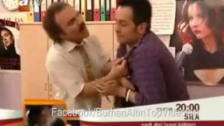 Burhan Altıntop Ana Okulu Masasında
