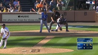 Hosmer belts go-ahead, three-run homer in 9th