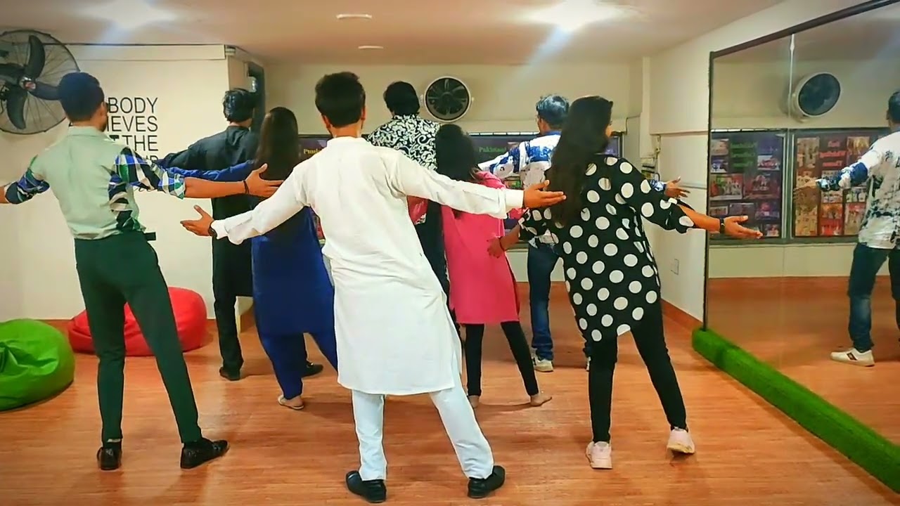 Fun During Rehearsals | Arfeen Iqbal Studio | Dance Classes | Mohabbatain