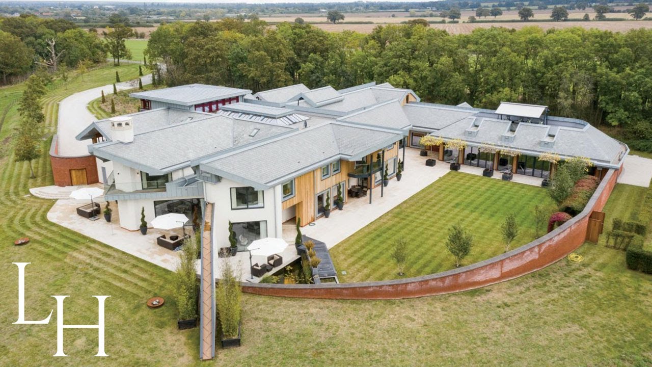 Inside a £30 MILLION MANSION with 40 ACRES and only 22 miles from central London